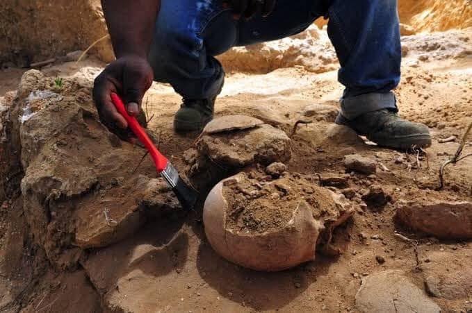 ¿Cómo saben los arqueólogos la edad que tienen los restos Arqueológicos?